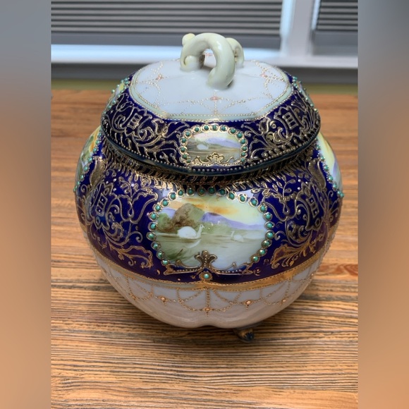Nippon Vintage Ornate Blue and Gold Covered Jar With Landscape Scenes - Picture 7 of 16